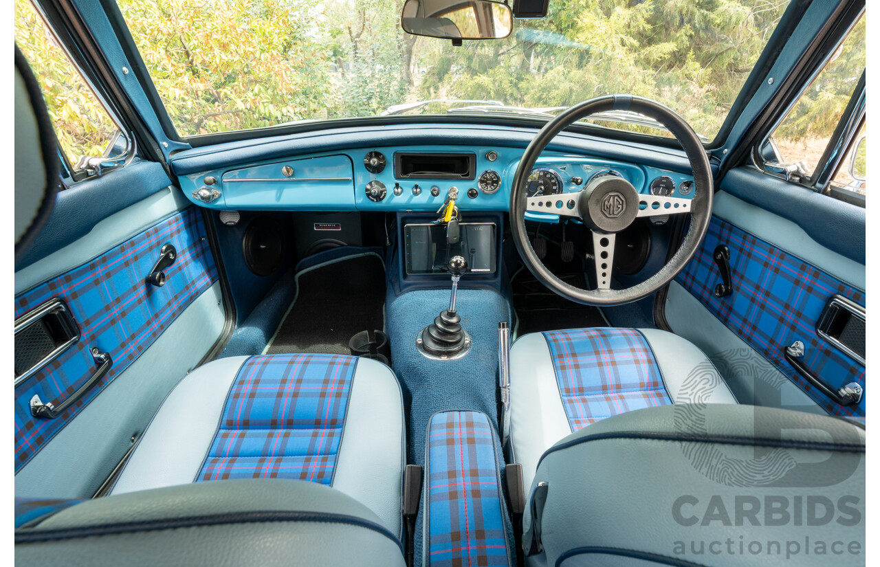 1971 M.G MGB GT 2d Coupe Azzurro Blue 1.8L