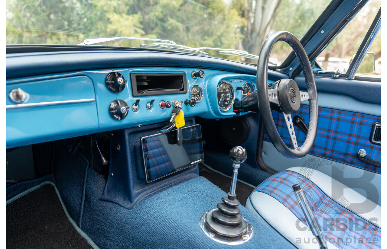 1971 M.G MGB GT 2d Coupe Azzurro Blue 1.8L