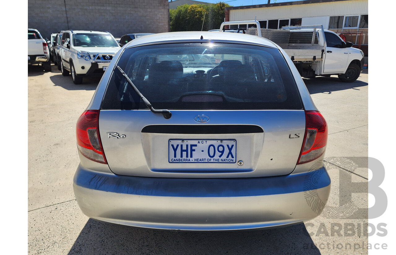 5/2003 Kia RIO  BC 5d Hatchback Silver 1.5L
