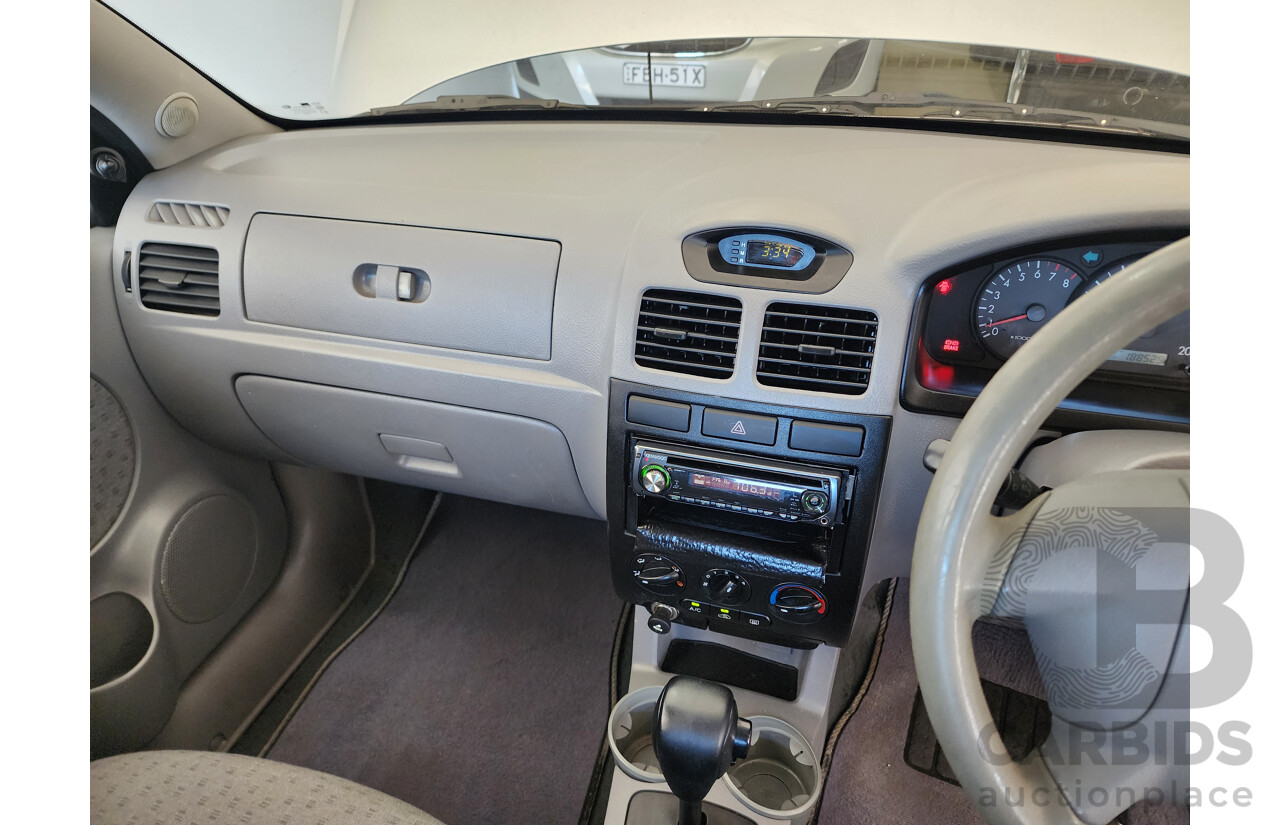 5/2003 Kia RIO  BC 5d Hatchback Silver 1.5L