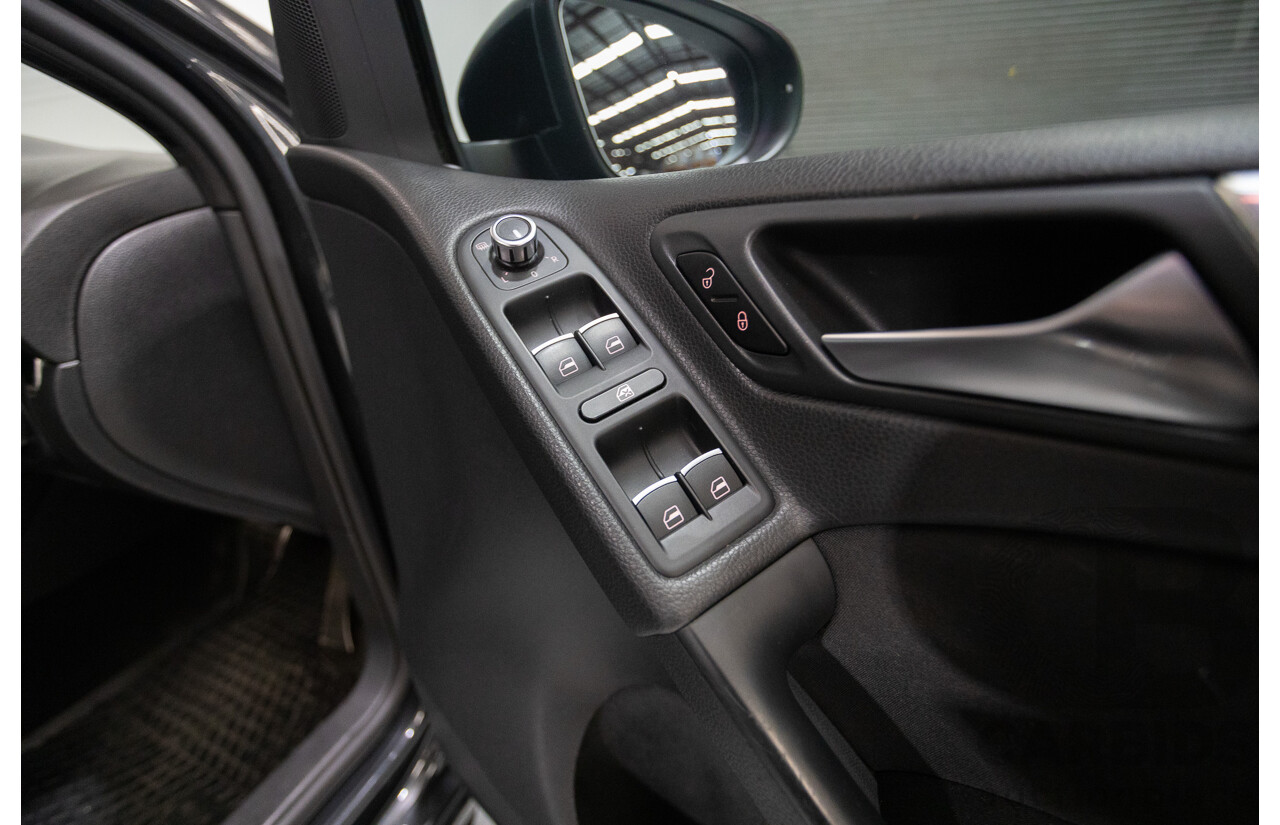 05/2012 Volkswagen Golf GTi 1K MY12 5D Hatchback Carbon Steel Grey Metallic Turbo 2.0L