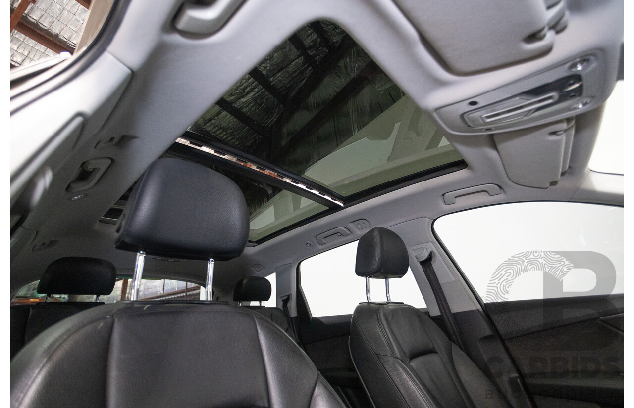 11/2015 Audi Q7 3.0 TDI Quattro (AWD) 4M 4d Wagon Carat Beige Metallic Turbo Diesel 3.0L - 7 seats