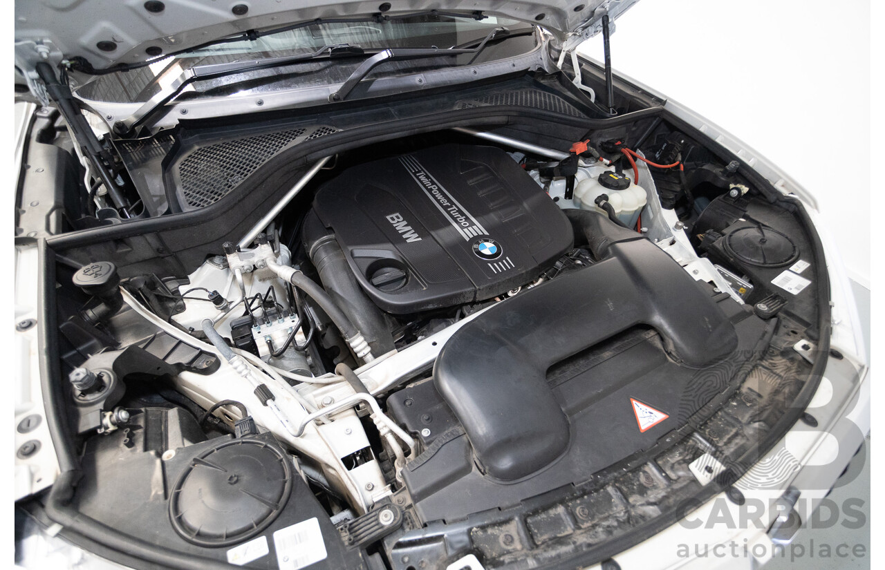 11/2015 BMW X5 xDrive30d M-Sport (AWD) F15 MY15 4D Wagon Alpine White Turbo Diesel 3.0L