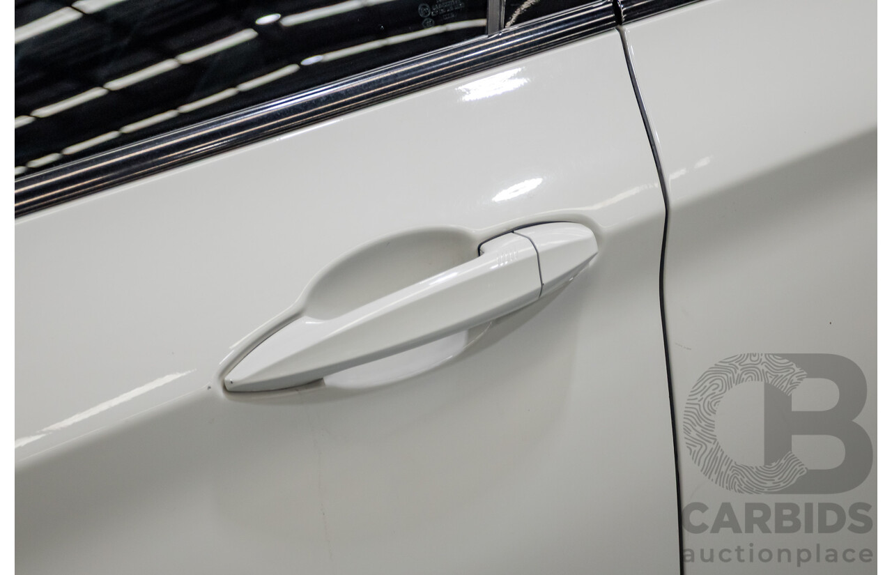 11/2015 BMW X5 xDrive30d M-Sport (AWD) F15 MY15 4D Wagon Alpine White Turbo Diesel 3.0L