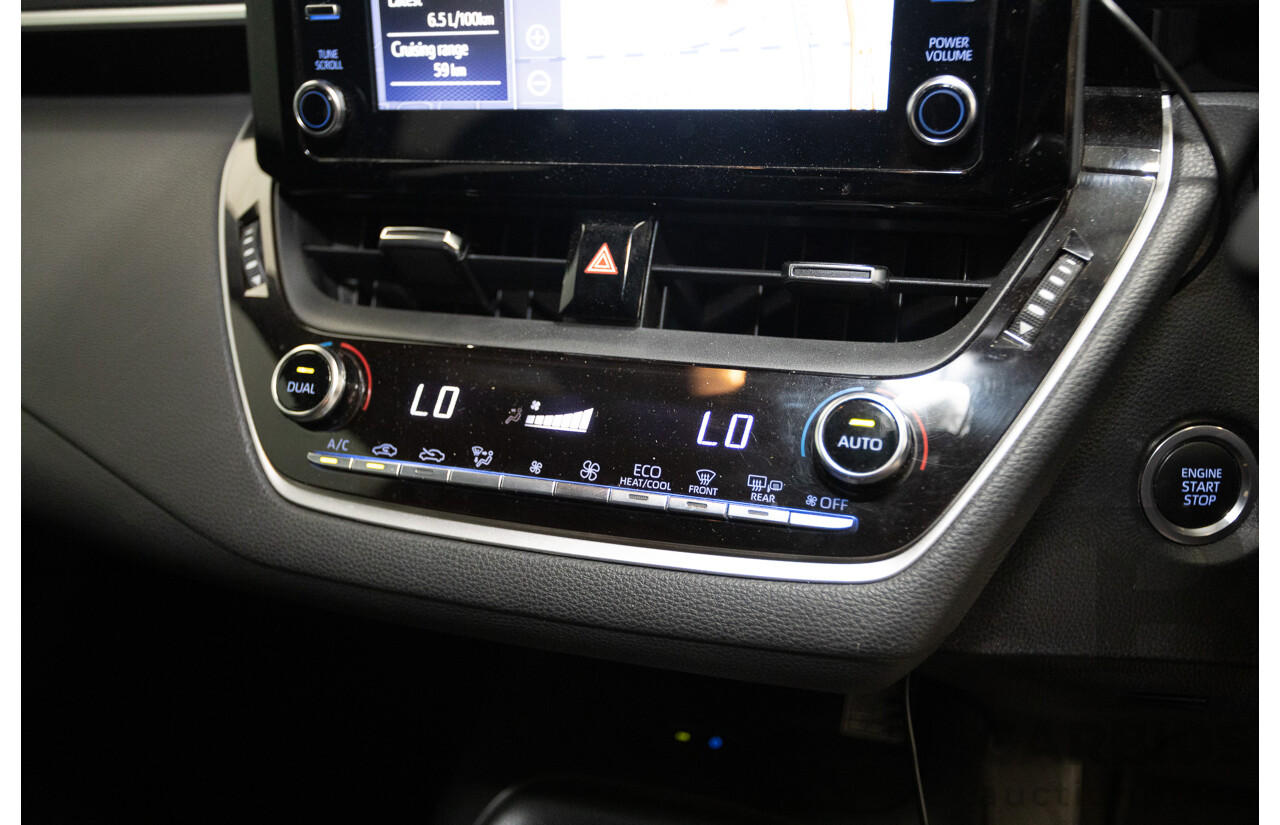 10/2018 Toyota Corolla SX MZEA12R 5D Hatchback Barcelona Red Metallic 2.0L