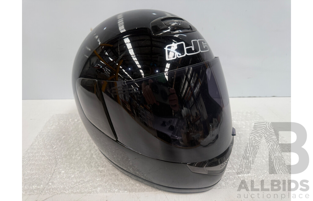 HJC ZF-8 Large Road Motorcycle Helmet + Spare Clear Visor + 2001 THH T-992 Medium Road Motorcycle Helmet