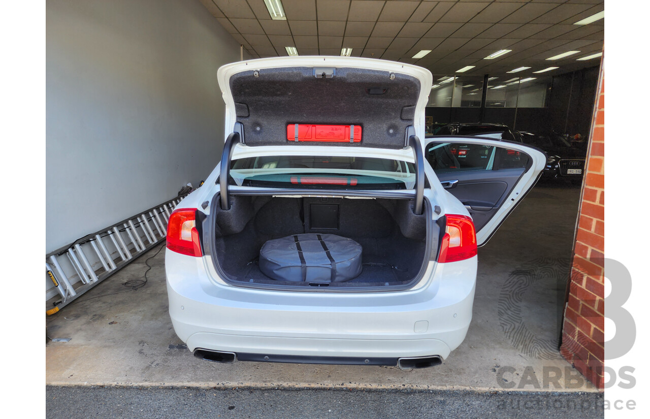 6/2015 Volvo S60 T5 Luxury F MY16 4d Sedan White 2.0L