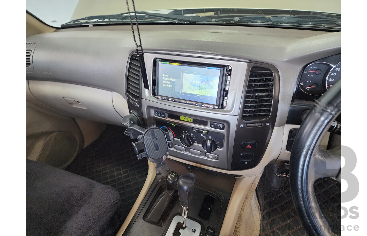 1/2003 Toyota Landcruiser GXL (4x4) UZJ100R 4d Wagon Gold 4.7L