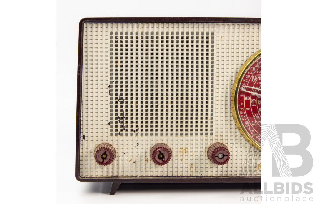 Vintage Philips 172 Bakelite Mantle Radio