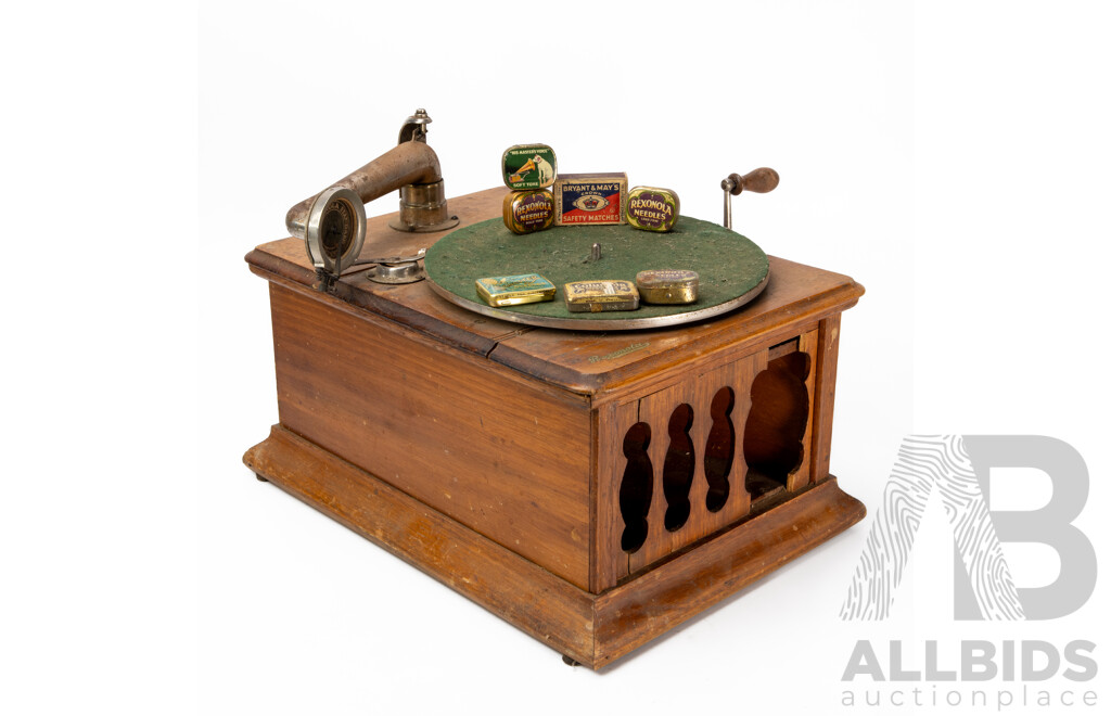 Antique Rexonola Oak Case Gramophone Player