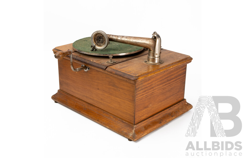 Antique Rexonola Oak Case Gramophone Player