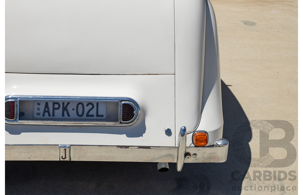 1947 Jaguar Mk IV Saloon White 3.5L
