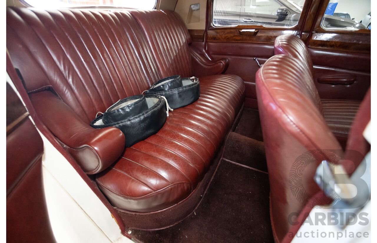 1947 Jaguar Mk IV Saloon White 3.5L