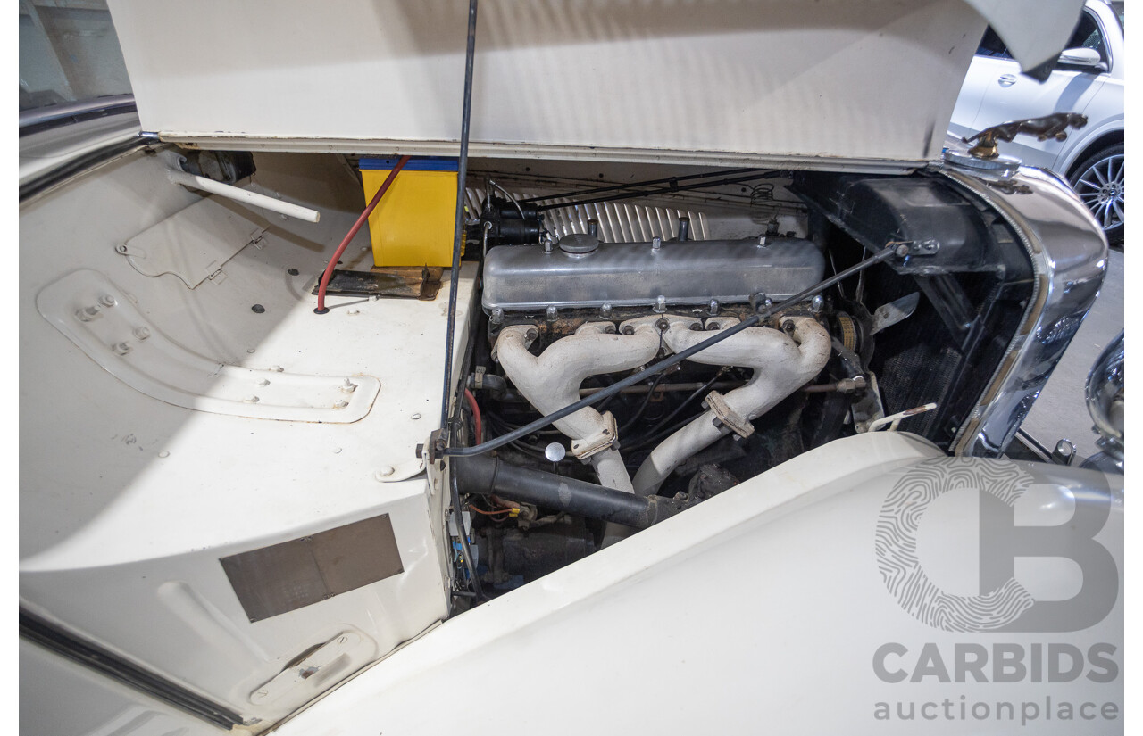 1947 Jaguar Mk IV Saloon White 3.5L