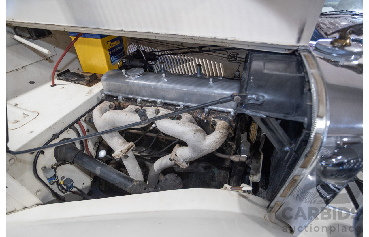 1947 Jaguar Mk IV Saloon White 3.5L