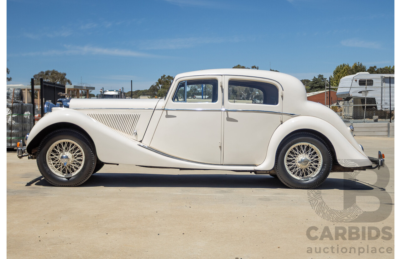 1947 Jaguar Mk IV Saloon White 3.5L