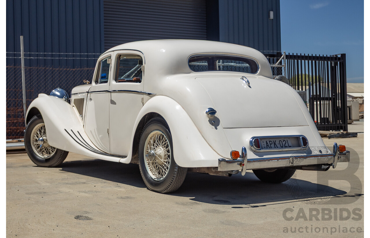 1947 Jaguar Mk IV Saloon White 3.5L