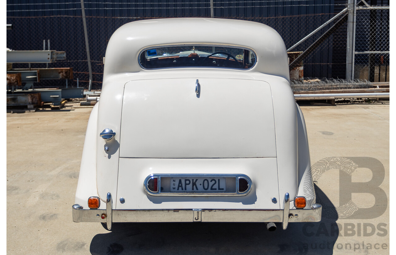 1947 Jaguar Mk IV Saloon White 3.5L