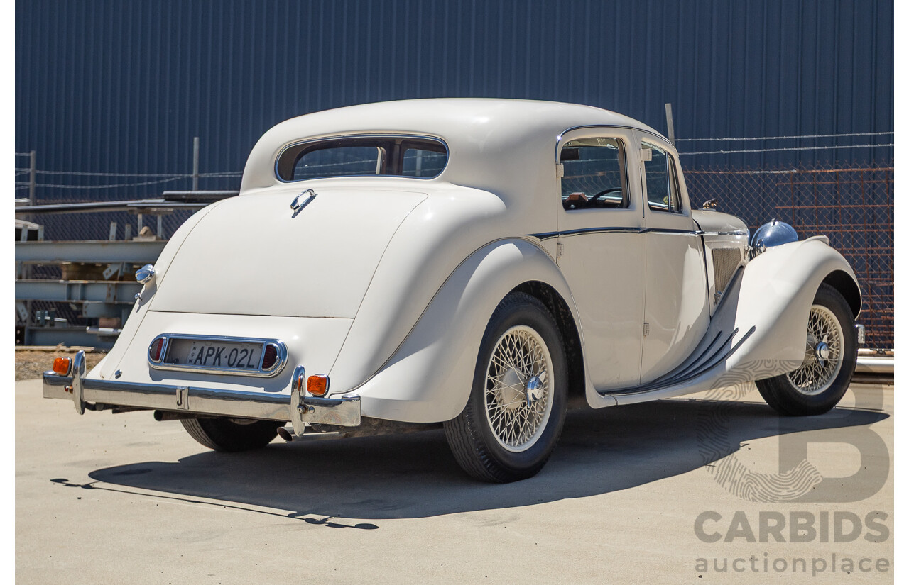 1947 Jaguar Mk IV Saloon White 3.5L