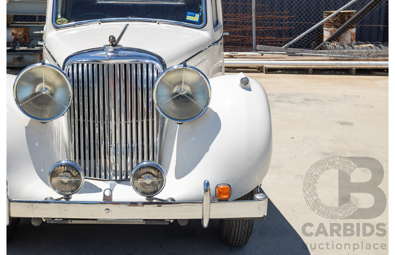 1947 Jaguar Mk IV Saloon White 3.5L