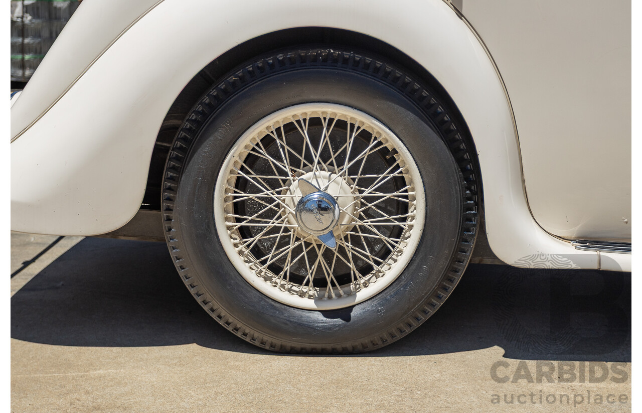 1947 Jaguar Mk IV Saloon White 3.5L