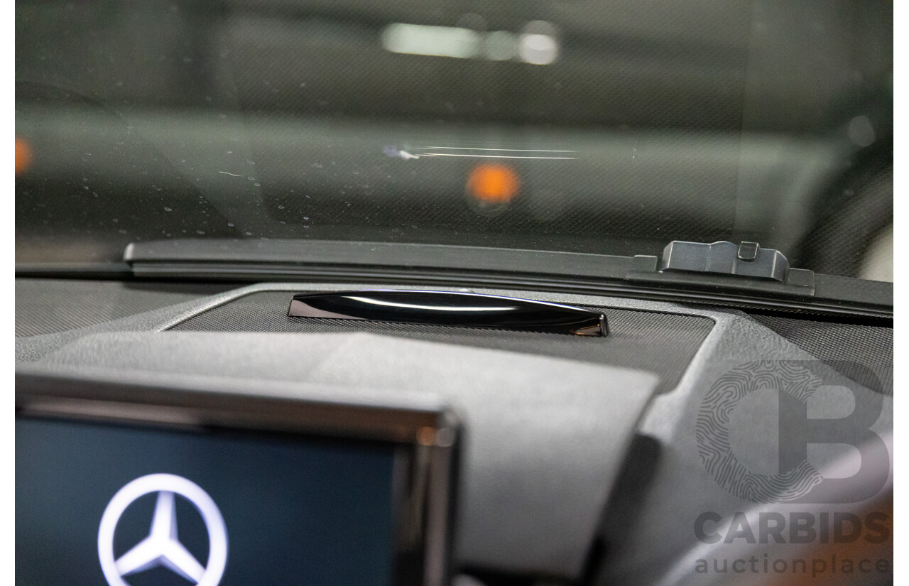 8/2009 Mercedes-Benz C200 Kompressor Classic W204 4d Sedan Tenorite Grey Metallic Supercharged 1.8L