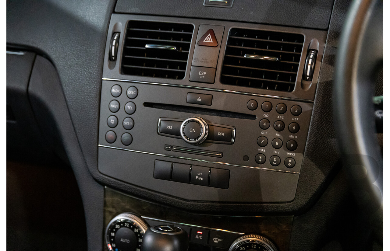 8/2009 Mercedes-Benz C200 Kompressor Classic W204 4d Sedan Tenorite Grey Metallic Supercharged 1.8L