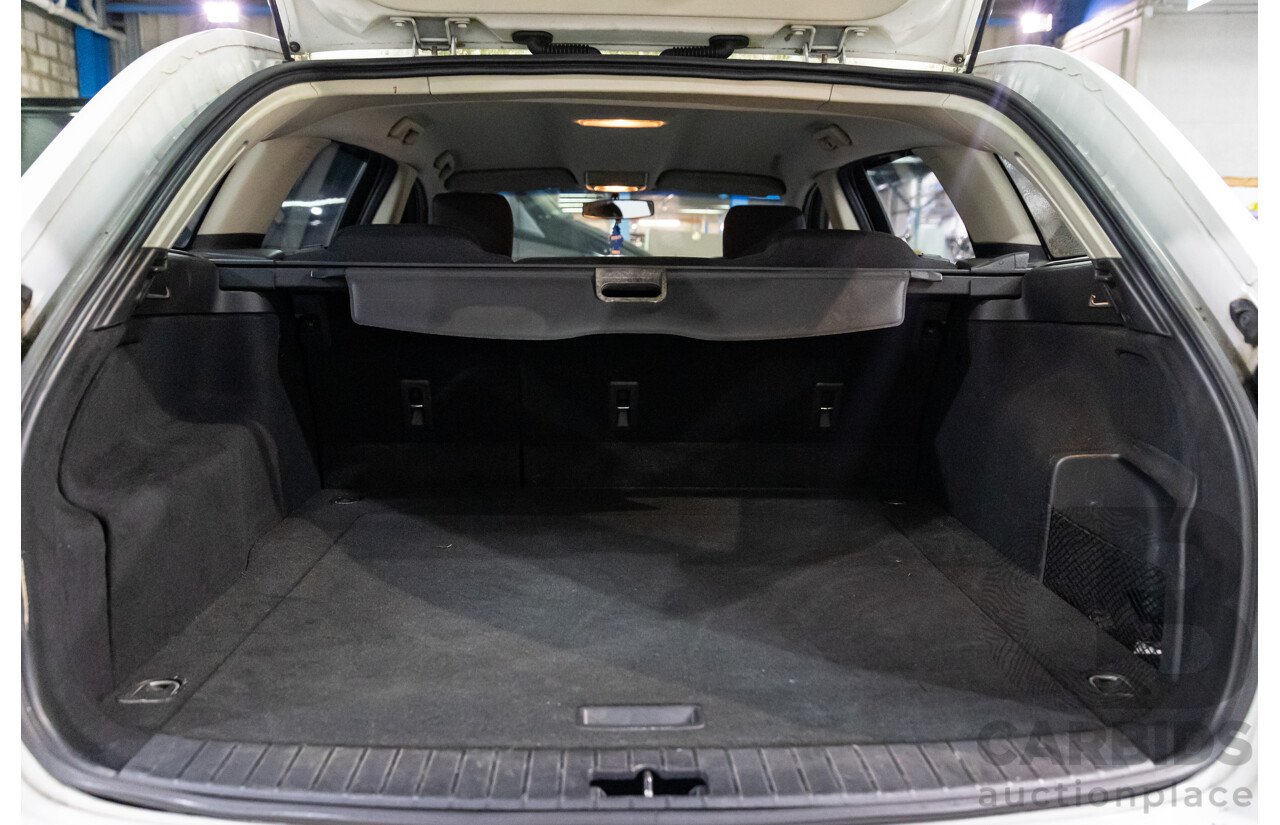 9/2010 Holden Commodore SV6 VE II 4d Sportwagon Heron White V6 3.6L