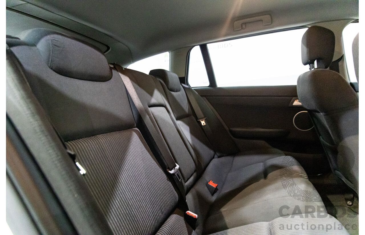 9/2010 Holden Commodore SV6 VE II 4d Sportwagon Heron White V6 3.6L