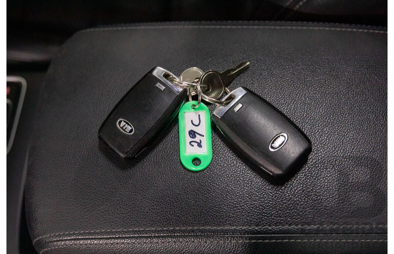 02/2017 Kia Sorento Platinum (AWD) UM MY17 4d Wagon Sparkling Silver Metallic Turbo Diesel 2.2L