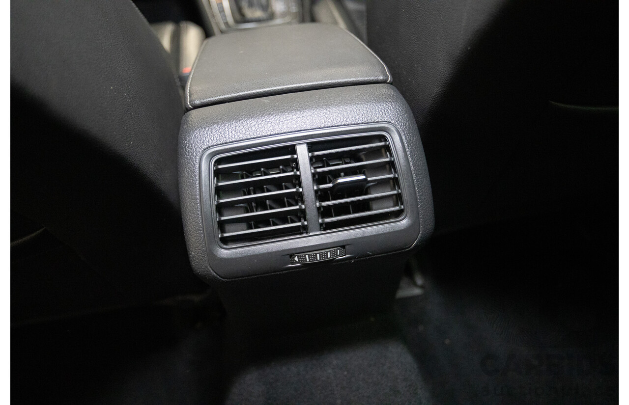 4/2016 Volkswagen Golf R (AWD) AU MY16 5D Hatchback Lapiz Blue Metallic Turbo 2.0L