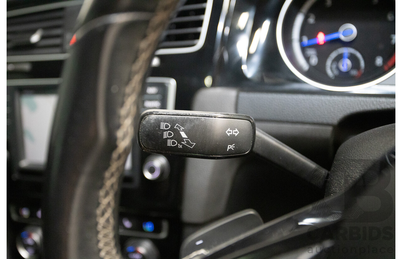 4/2016 Volkswagen Golf R (AWD) AU MY16 5D Hatchback Lapiz Blue Metallic Turbo 2.0L