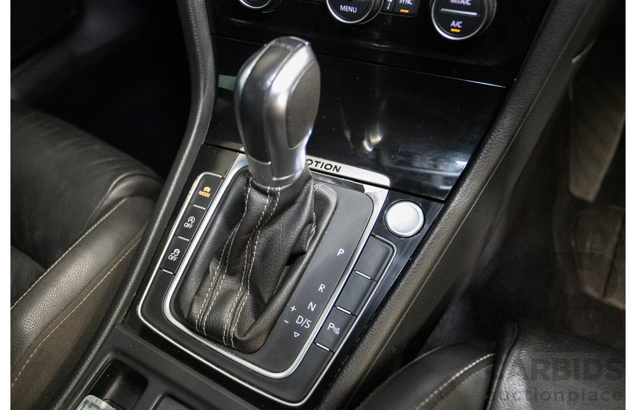 4/2016 Volkswagen Golf R (AWD) AU MY16 5D Hatchback Lapiz Blue Metallic Turbo 2.0L