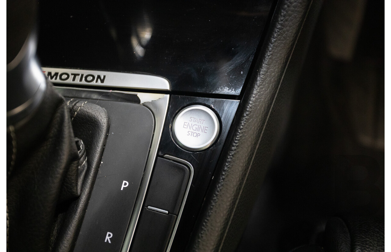 4/2016 Volkswagen Golf R (AWD) AU MY16 5D Hatchback Lapiz Blue Metallic Turbo 2.0L