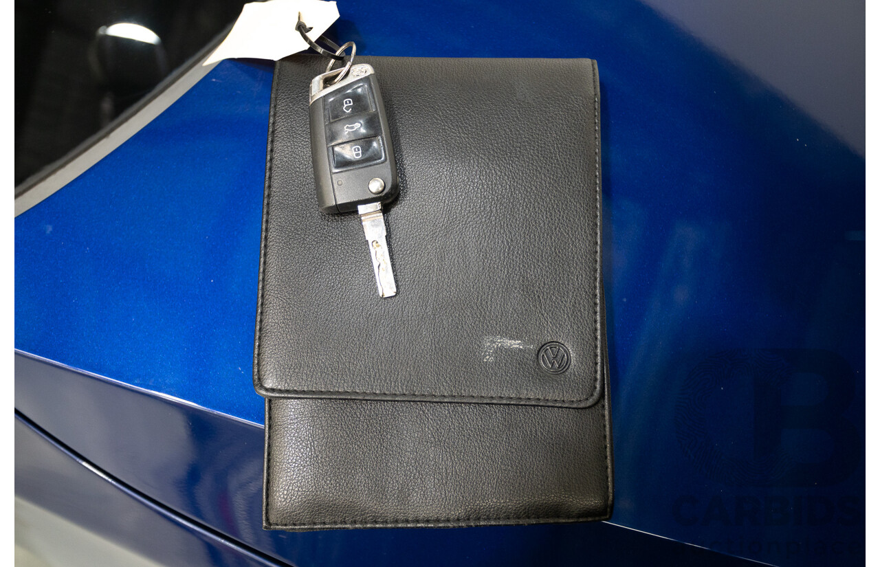 4/2016 Volkswagen Golf R (AWD) AU MY16 5D Hatchback Lapiz Blue Metallic Turbo 2.0L