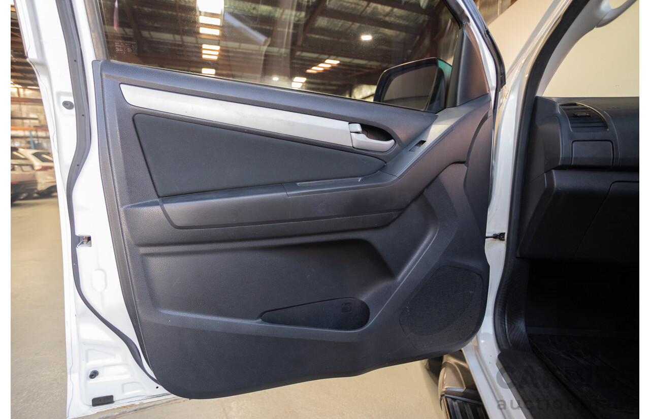 09/2015 Isuzu MU-X LS-U (4x4) UC MY15 4D Wagon Silky White Pearl Turbo Diesel 3.0L - 7 Seats