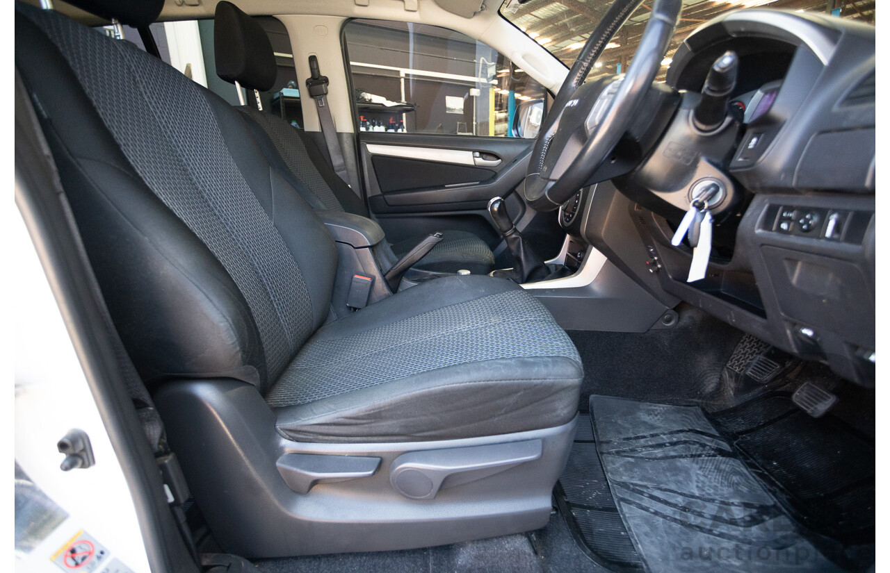 09/2015 Isuzu MU-X LS-U (4x4) UC MY15 4D Wagon Silky White Pearl Turbo Diesel 3.0L - 7 Seats