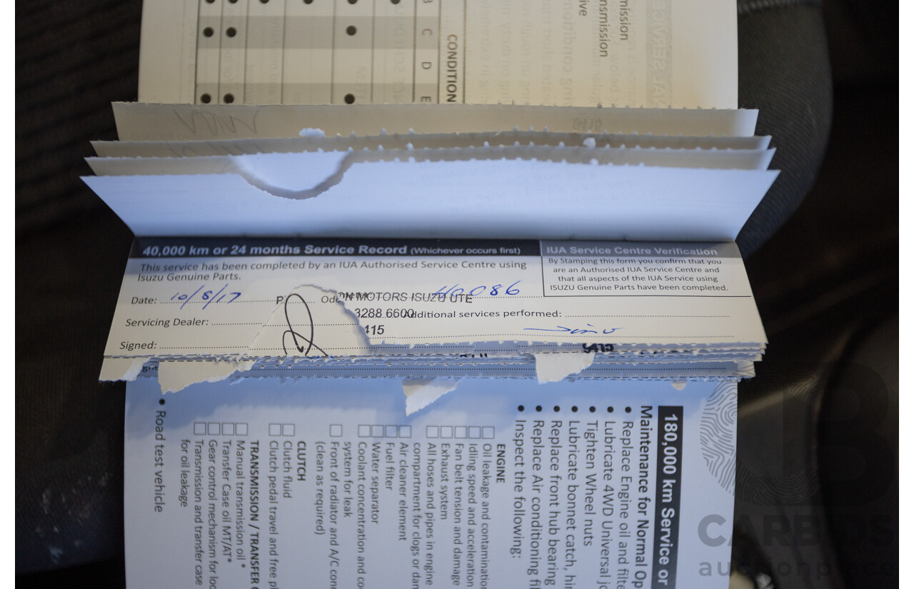 09/2015 Isuzu MU-X LS-U (4x4) UC MY15 4D Wagon Silky White Pearl Turbo Diesel 3.0L - 7 Seats