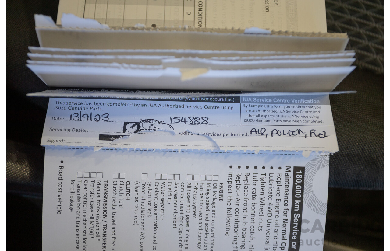 09/2015 Isuzu MU-X LS-U (4x4) UC MY15 4D Wagon Silky White Pearl Turbo Diesel 3.0L - 7 Seats