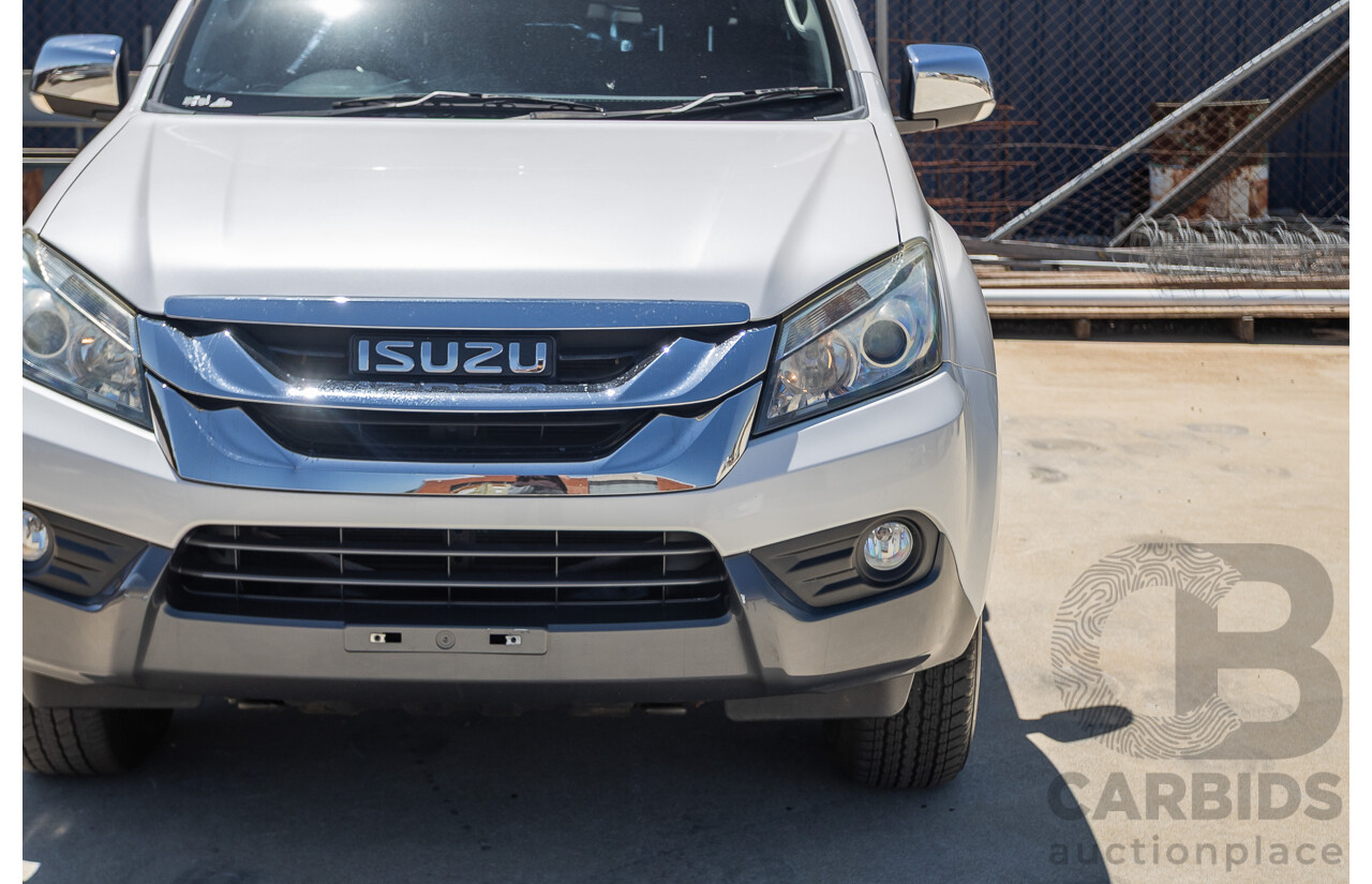 09/2015 Isuzu MU-X LS-U (4x4) UC MY15 4D Wagon Silky White Pearl Turbo Diesel 3.0L - 7 Seats
