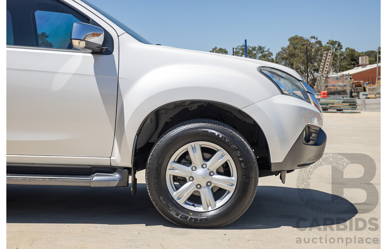 09/2015 Isuzu MU-X LS-U (4x4) UC MY15 4D Wagon Silky White Pearl Turbo Diesel 3.0L - 7 Seats