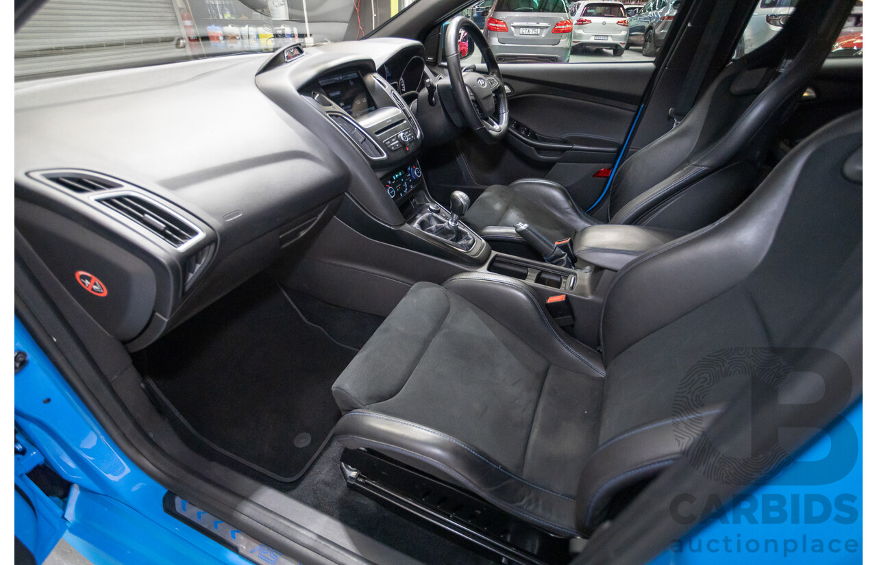 8/2016 Ford Focus RS (AWD) LZ 5D Hatchback Nitrous Blue Pearl Turbo 2.3L
