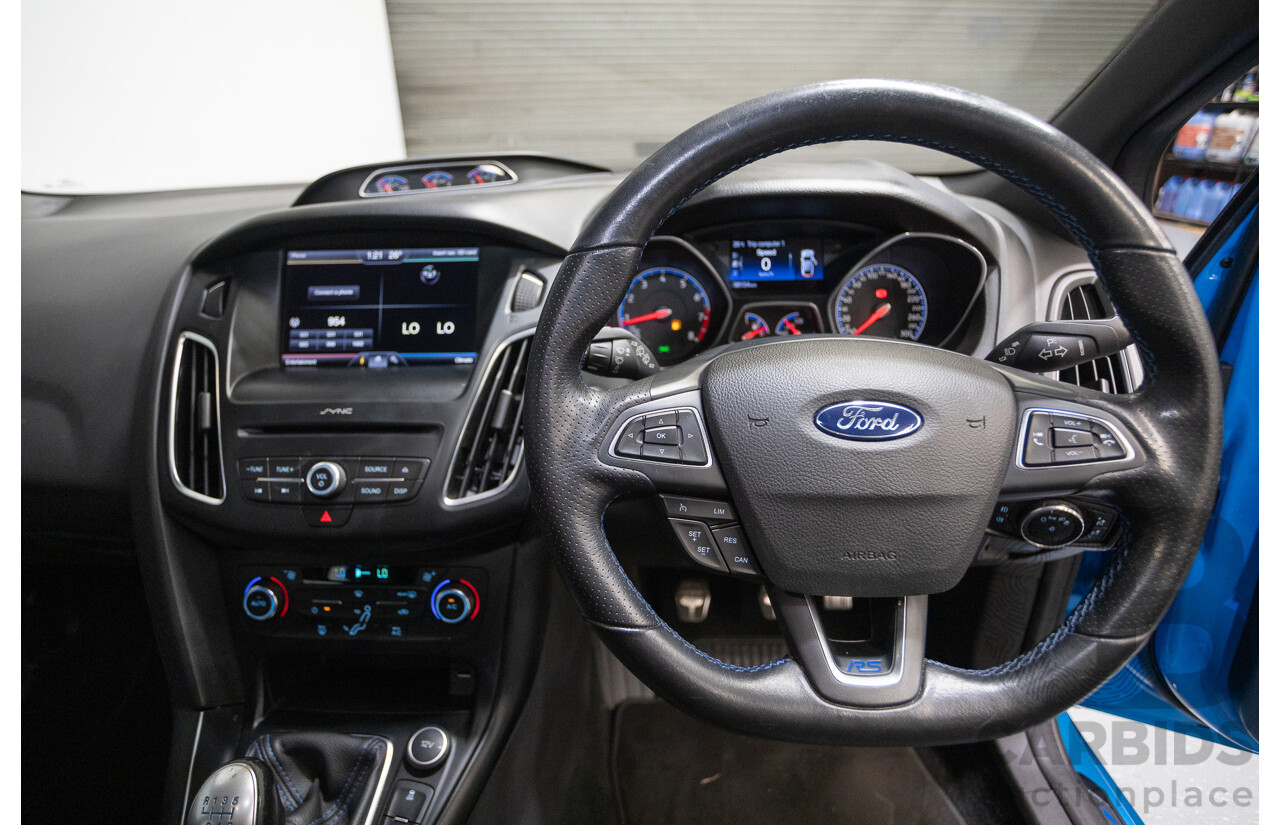 8/2016 Ford Focus RS (AWD) LZ 5D Hatchback Nitrous Blue Pearl Turbo 2.3L