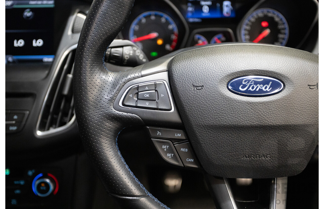 8/2016 Ford Focus RS (AWD) LZ 5D Hatchback Nitrous Blue Pearl Turbo 2.3L