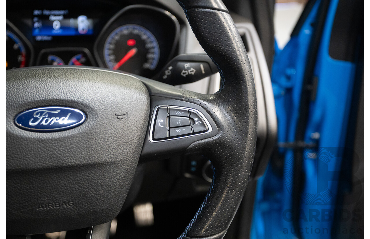 8/2016 Ford Focus RS (AWD) LZ 5D Hatchback Nitrous Blue Pearl Turbo 2.3L