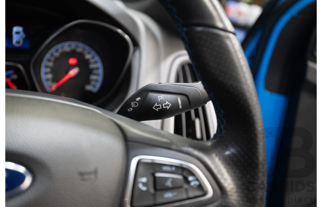 8/2016 Ford Focus RS (AWD) LZ 5D Hatchback Nitrous Blue Pearl Turbo 2.3L