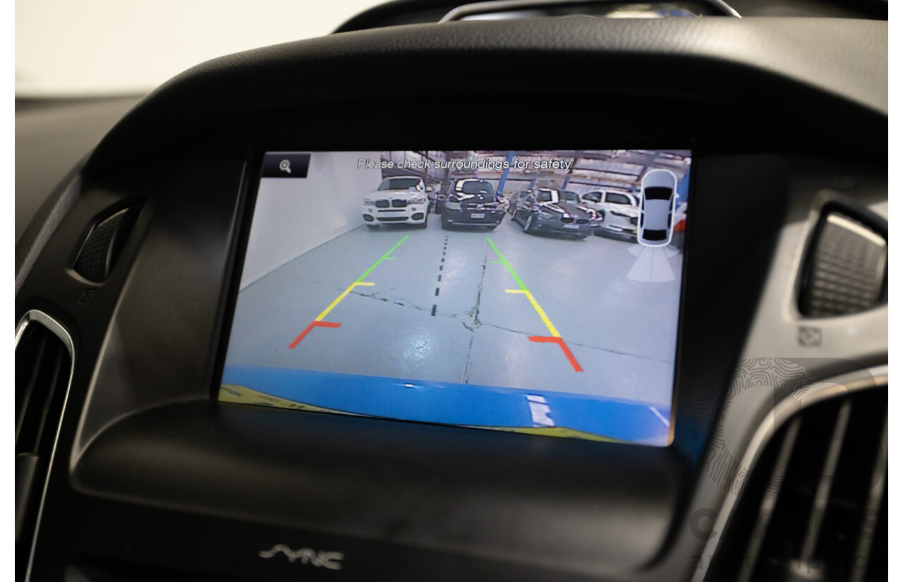 8/2016 Ford Focus RS (AWD) LZ 5D Hatchback Nitrous Blue Pearl Turbo 2.3L