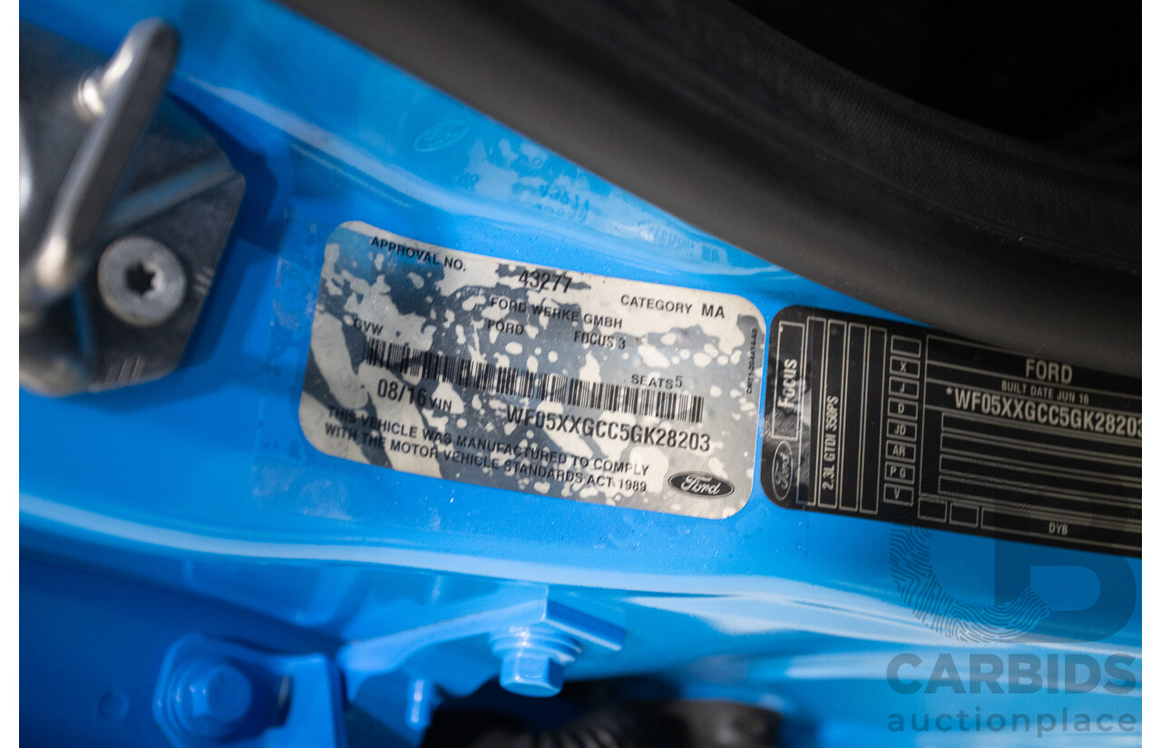 8/2016 Ford Focus RS (AWD) LZ 5D Hatchback Nitrous Blue Pearl Turbo 2.3L