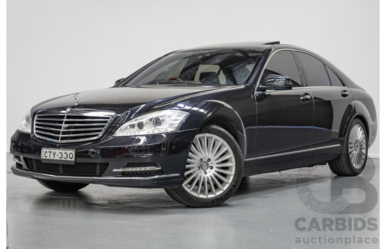 11/2010 Mercedes-Benz S350 221 09 Upgrade 4D Sedan Chromit Majestic Black Metallic V6 3.5L