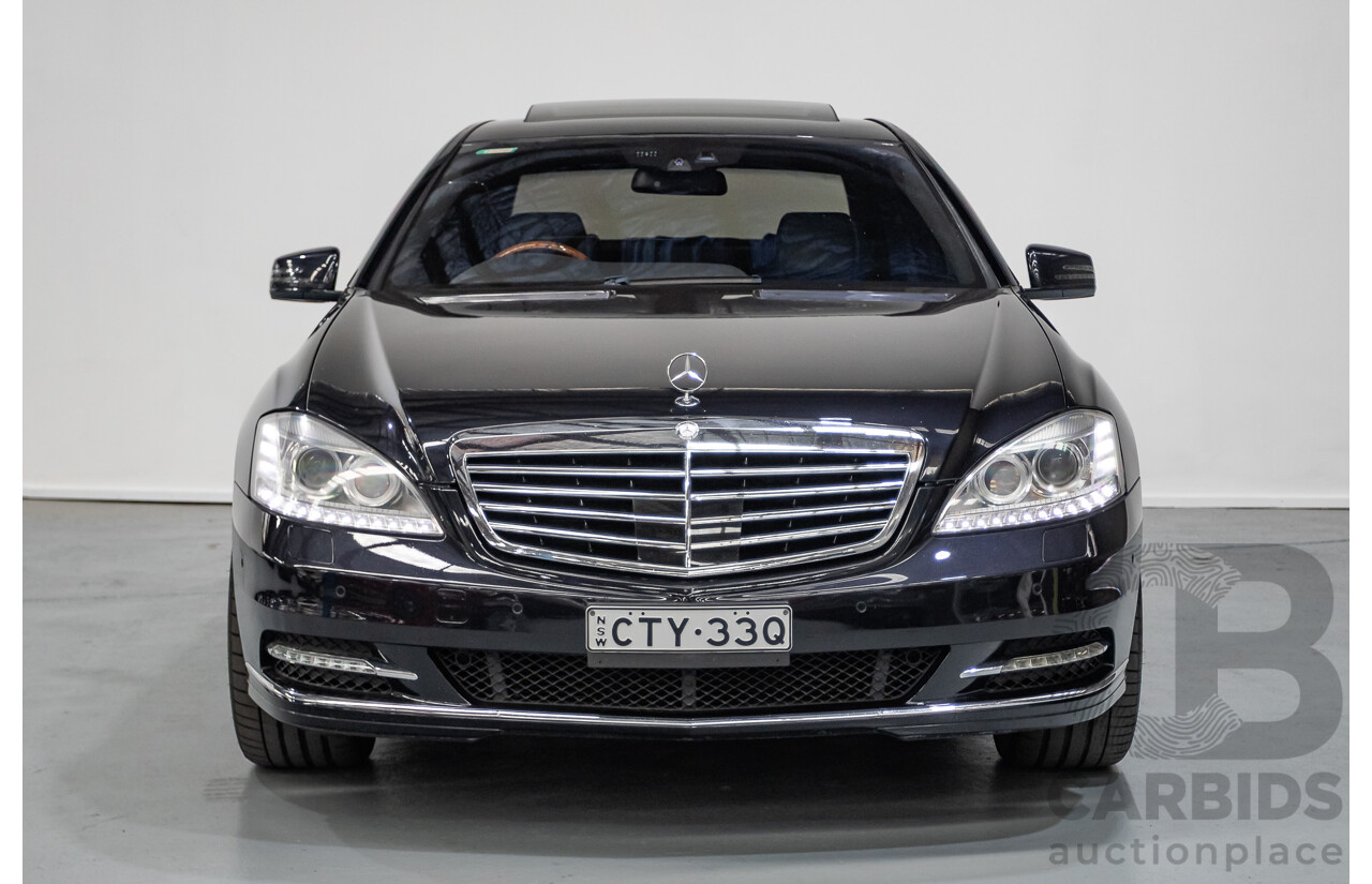 11/2010 Mercedes-Benz S350 221 09 Upgrade 4D Sedan Chromit Majestic Black Metallic V6 3.5L